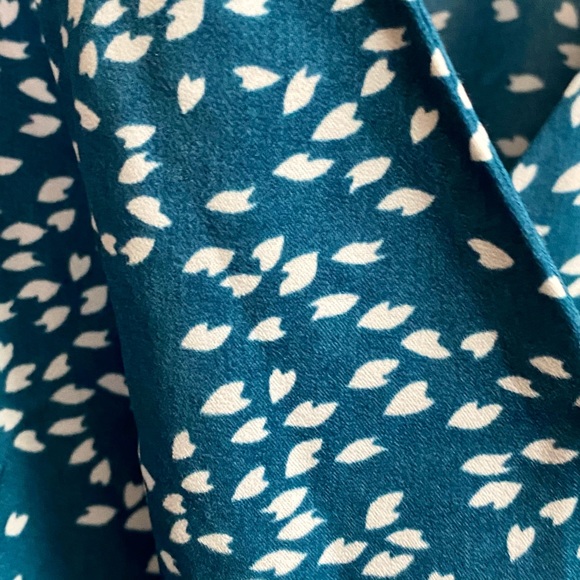 The Korner Surplice Mini Dress - Picture 4 of 6